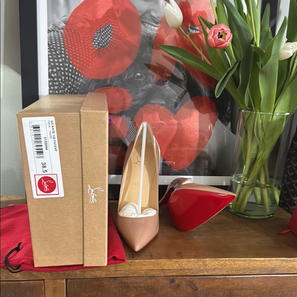 Christian Louboutin SO KATE Nude and Red Women's Shoes BRAND NEW